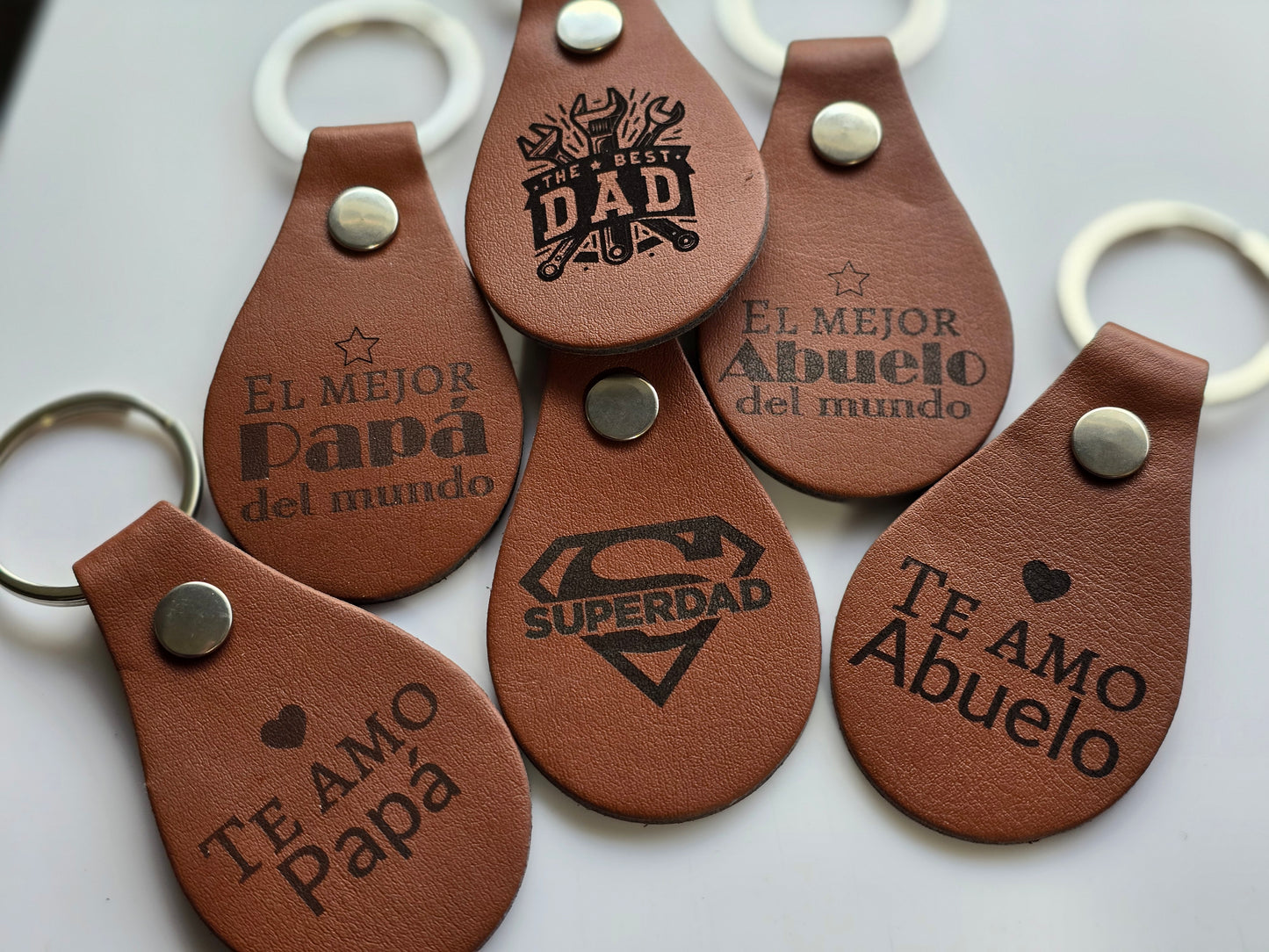 Llaveros en Leather personalizados